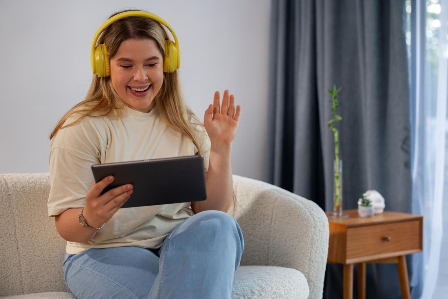 Equipo de zenqualithor colaborando en estrategia financiera para clientes